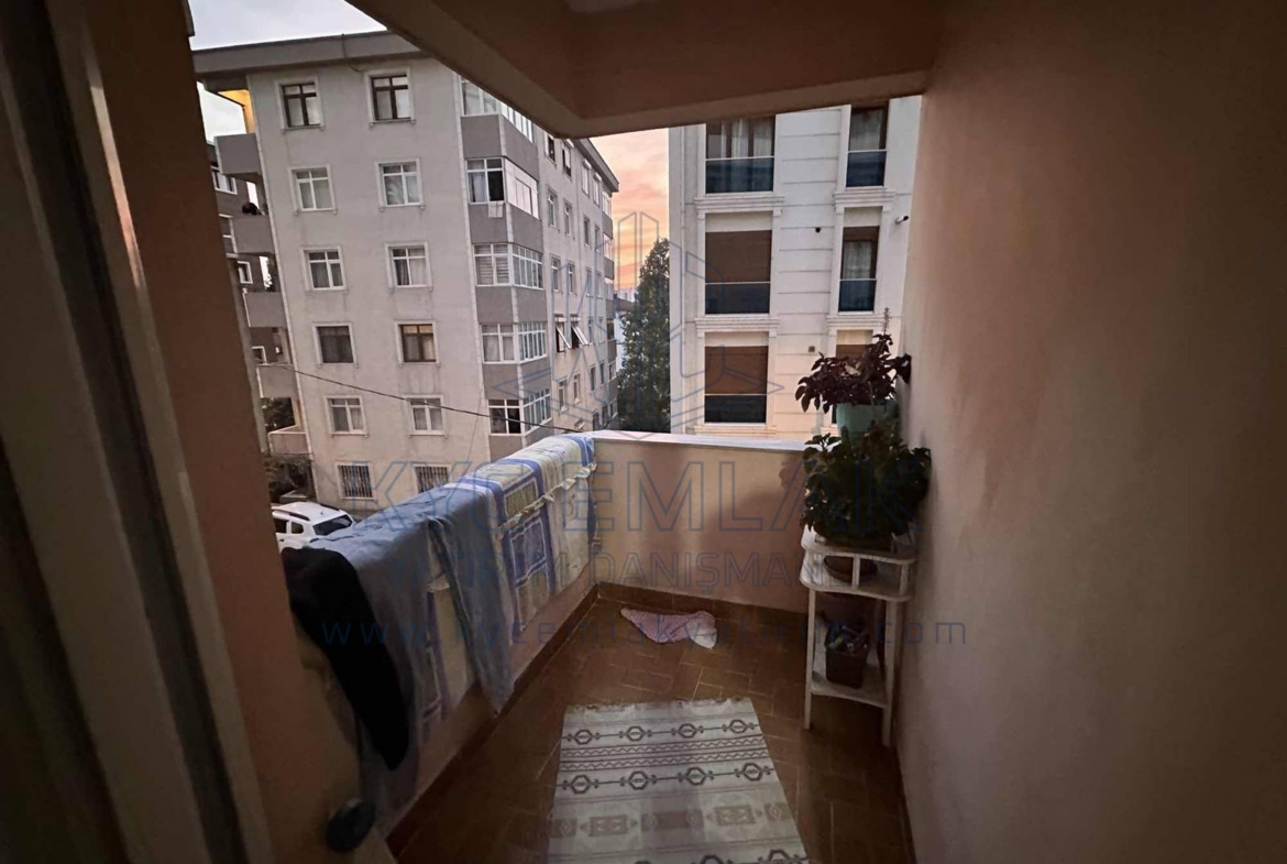 KYC’DEN KURFALIDA SATILIK 3+1 DAİRE