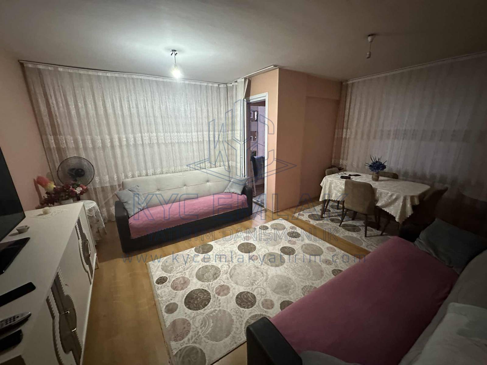 KYC’DEN KURFALIDA SATILIK 3+1 DAİRE