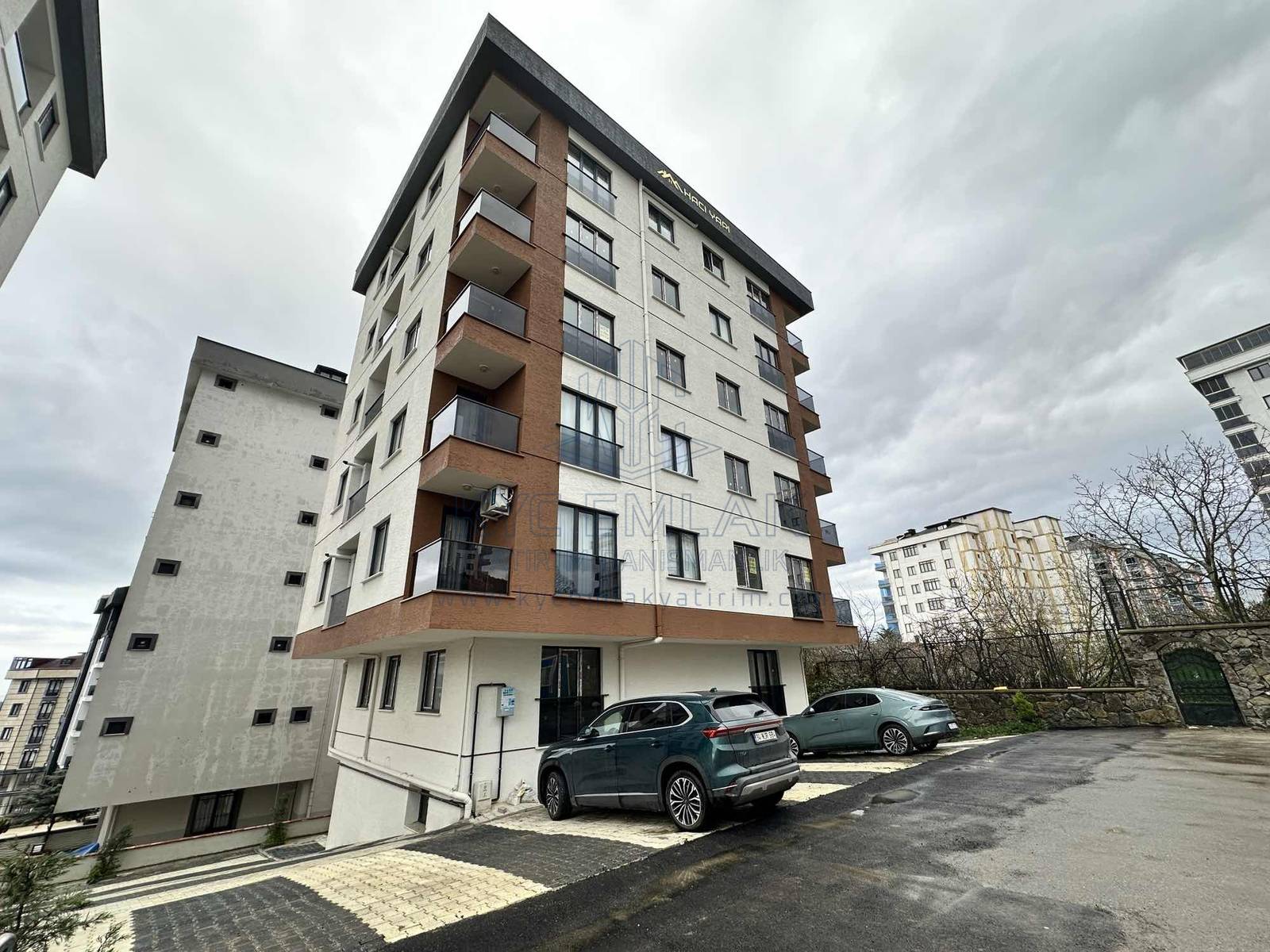 KYC’DEN NECİP FAZIL MAH. SATILIK ARAKAT 2+1 DAİRE