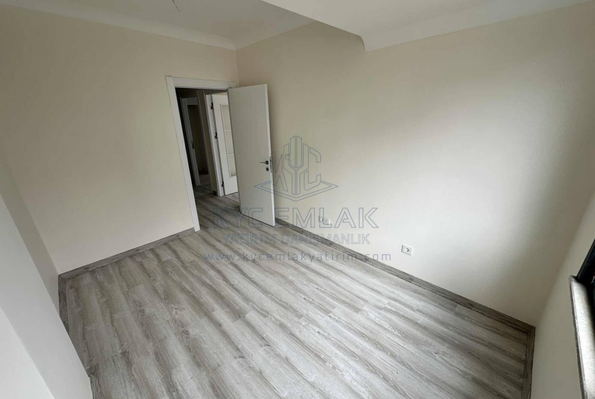 KYC’DEN NECİP FAZIL MAH. SATILIK ARAKAT 2+1 DAİRE