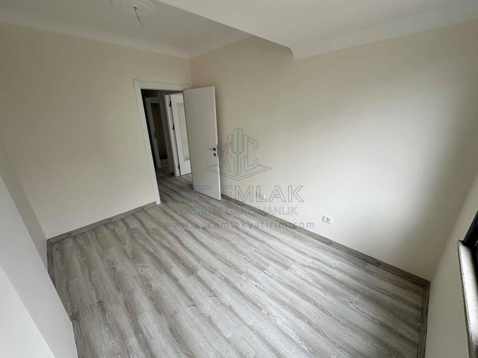 KYC’DEN NECİP FAZIL MAH. SATILIK ARAKAT 2+1 DAİRE
