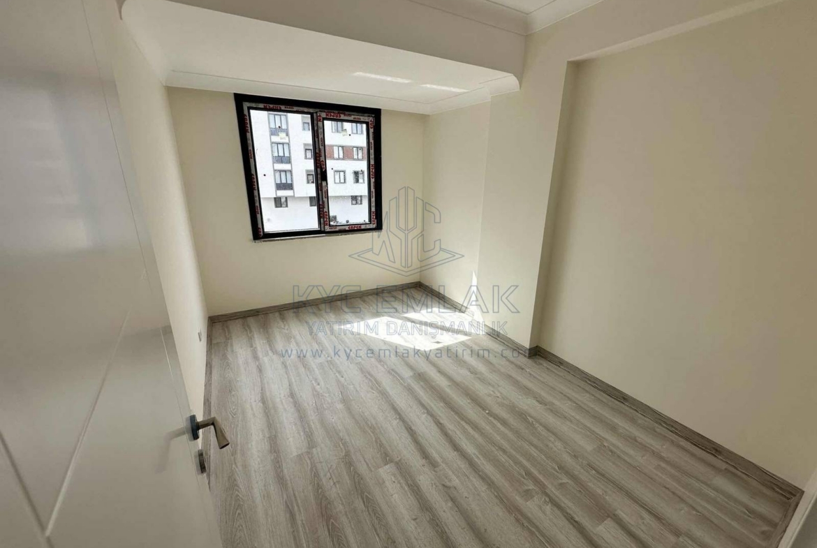 KYC’DEN NECİP FAZIL MAH. SATILIK ARAKAT 2+1 DAİRE
