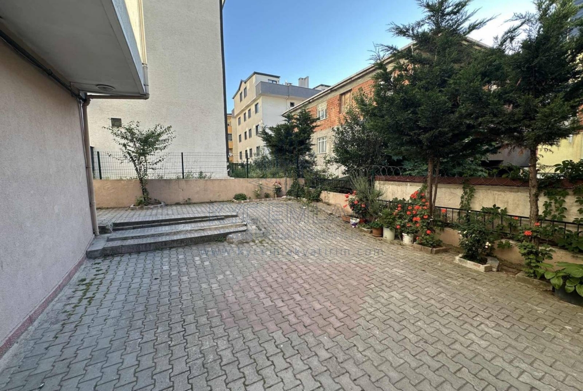 KYC’DEN ÇAYIROVA’DA KİRALIK KEYİFLİ 3+1 DUBLEKS 3 BALKON
