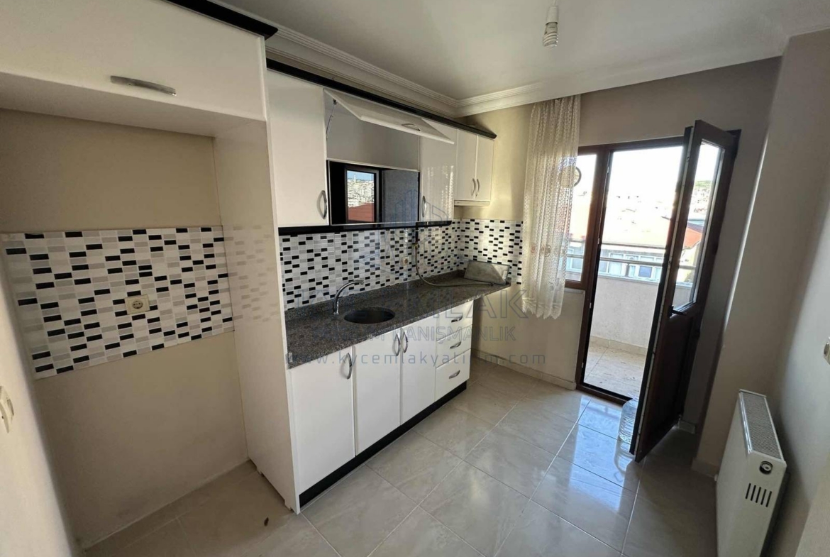 KYC’DEN ÇAYIROVA’DA KİRALIK KEYİFLİ 3+1 DUBLEKS 3 BALKON