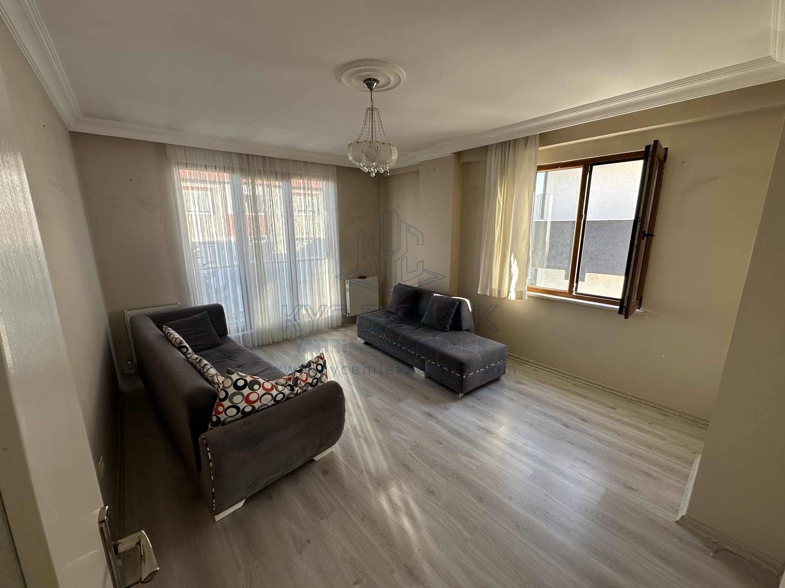 KYC’DEN ÇAYIROVA’DA KİRALIK KEYİFLİ 3+1 DUBLEKS 3 BALKON