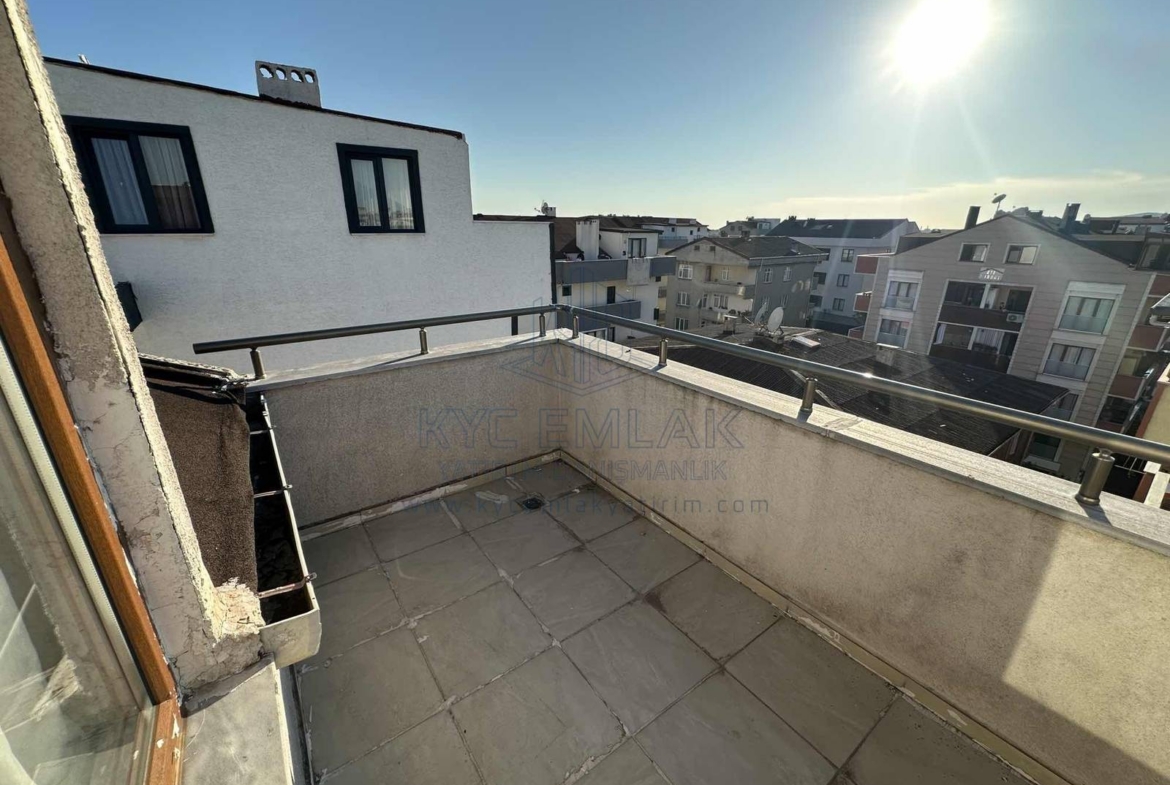 KYC’DEN ÇAYIROVA’DA KİRALIK KEYİFLİ 3+1 DUBLEKS 3 BALKON