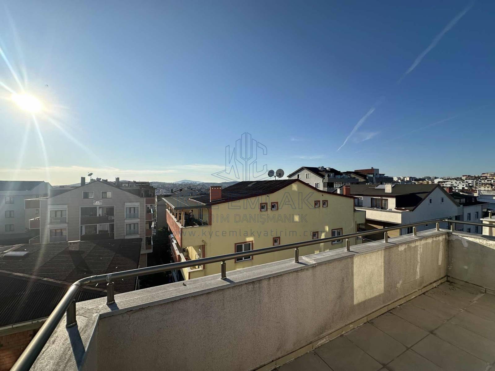 KYC’DEN ÇAYIROVA’DA KİRALIK KEYİFLİ 3+1 DUBLEKS 3 BALKON