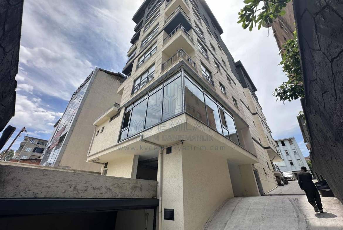 KYC’DEN KİRALIK FERAH 2 BALKONLU OTOPARKLI 3+1 KİRALIK DAİRE
