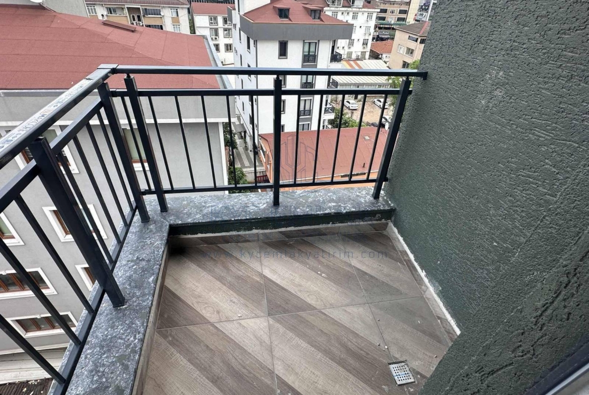 KYC’DEN KİRALIK FERAH 2 BALKONLU OTOPARKLI 3+1 KİRALIK DAİRE