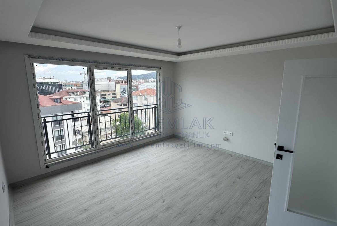 KYC’DEN KİRALIK FERAH 2 BALKONLU OTOPARKLI 3+1 KİRALIK DAİRE