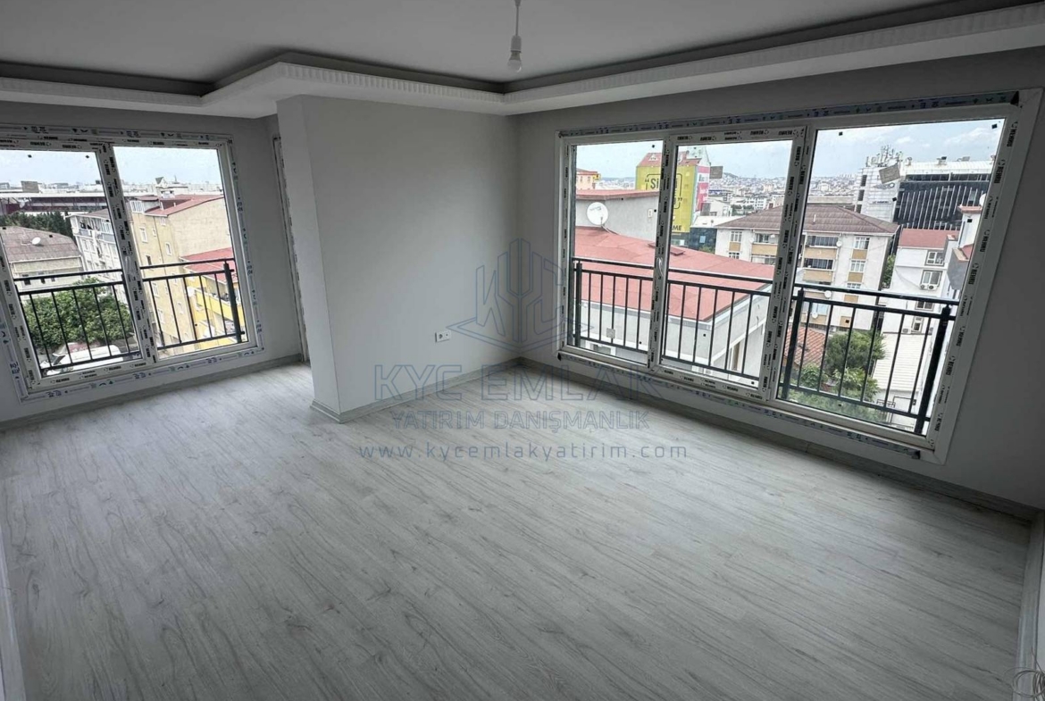 KYC’DEN KİRALIK FERAH 2 BALKONLU OTOPARKLI 3+1 KİRALIK DAİRE