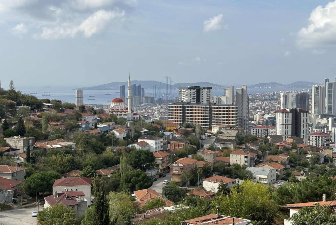 KYC’DEN SATILIK ÖZEL YAPIM 2+1 FERAH AYDINLIK ÖNÜ AÇIK SİTE İÇİ