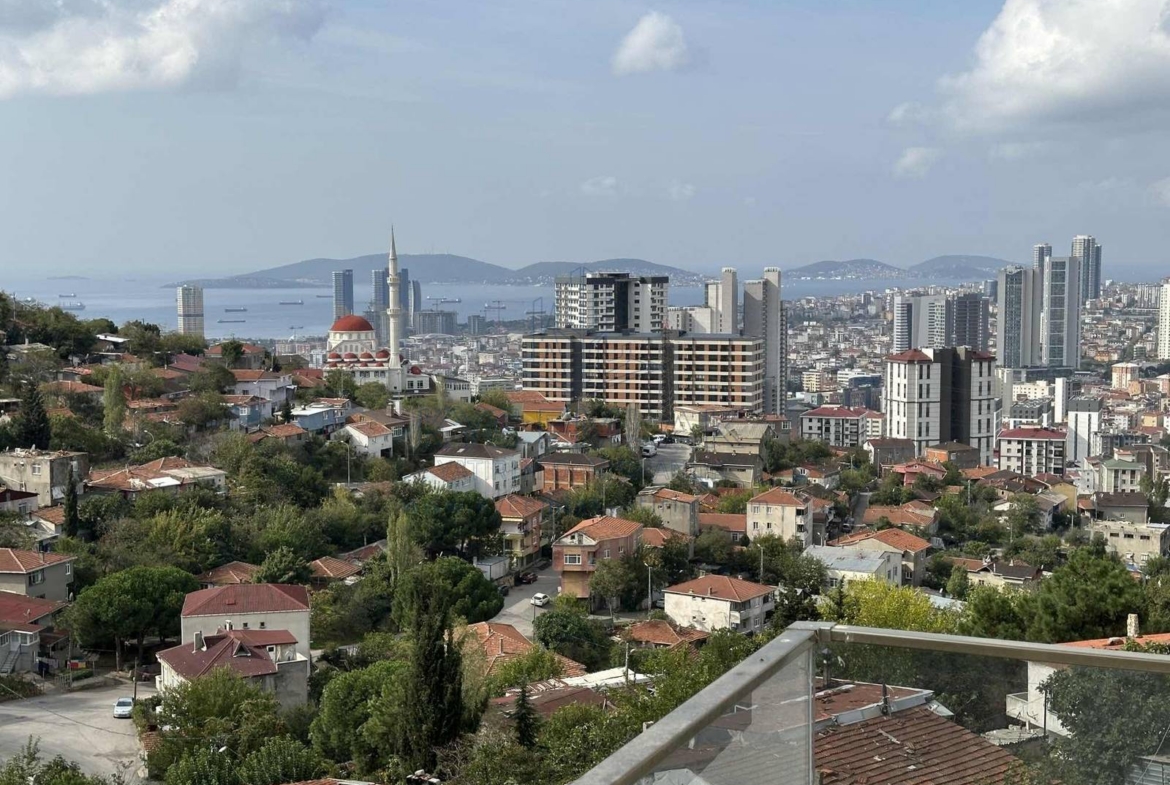 KYC’DEN SATILIK ÖZEL YAPIM 2+1 FERAH AYDINLIK ÖNÜ AÇIK SİTE İÇİ