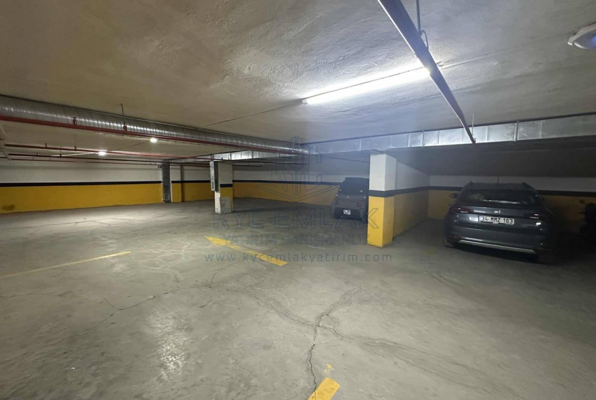 KYC’DEN KEYİFLİ BUTİK SİTE İÇERİSİNDE KAPALI OTOPARKLI 3+1 DAİRE