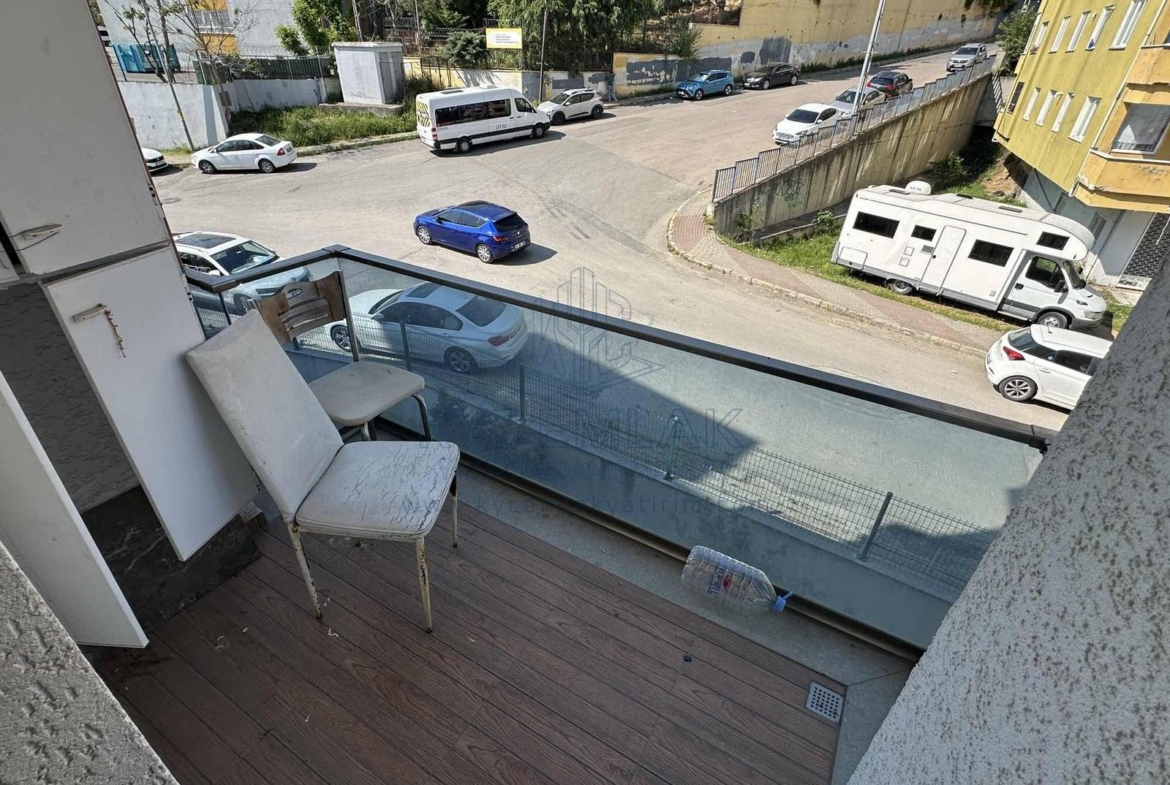KYC’DEN PENDİK ÇINARDEREDE YÜKSEK KONUMDA ÖNÜ AÇIK GENİŞ 3+1