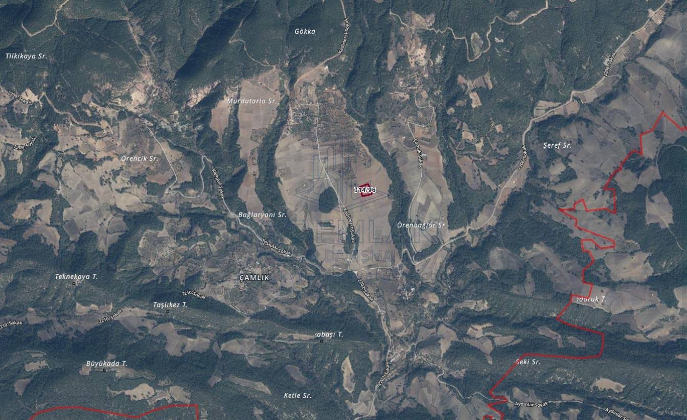 KYC’den Geyve’de Satılık Tarla – Yolu ve Kuyusu Var, fotoğraf 2